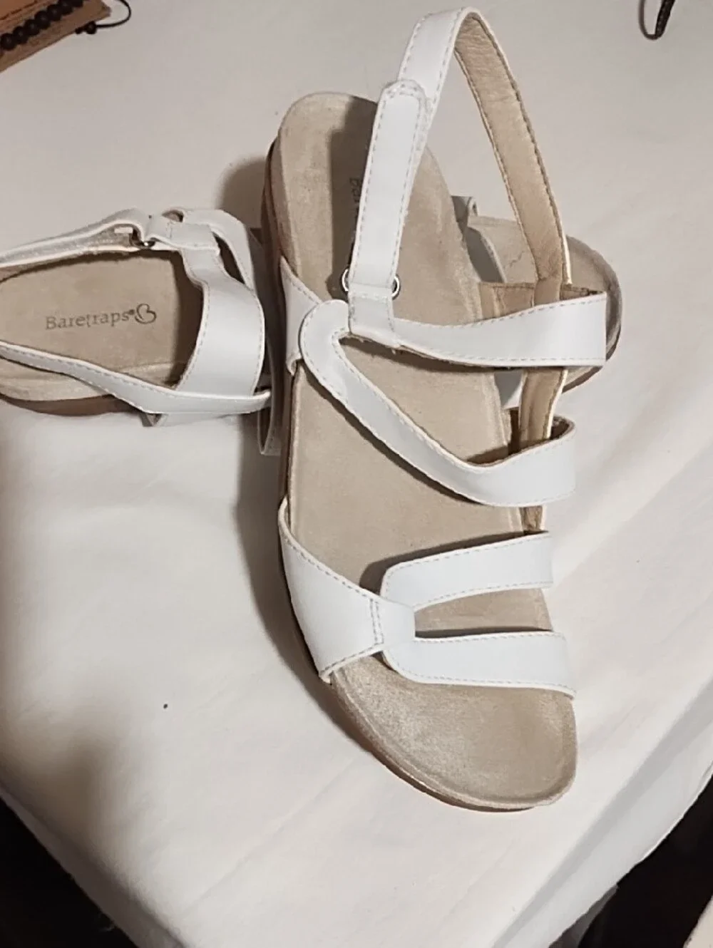 BareTraps White Triple-Strap Slingback Sandals Size 8 VGC. - Picture 3 of 7